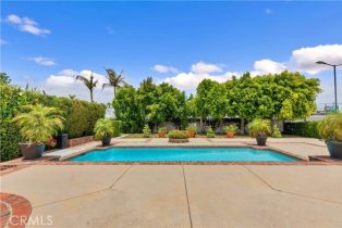 Single Family Residence, 17437 Tarzana st, Encino, CA 91316 - 59