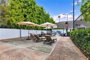 Single Family Residence, 17437 Tarzana st, Encino, CA 91316 - 64