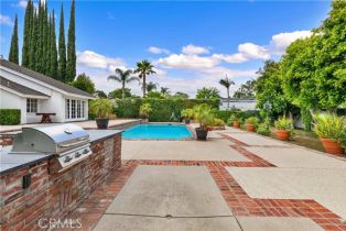 Single Family Residence, 17437 Tarzana st, Encino, CA 91316 - 66