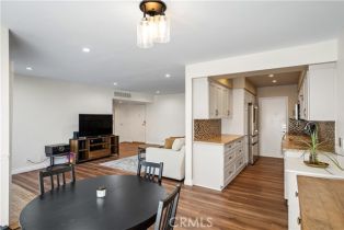 Condominium, 4647 Willis ave, Sherman Oaks, CA 91403 - 5