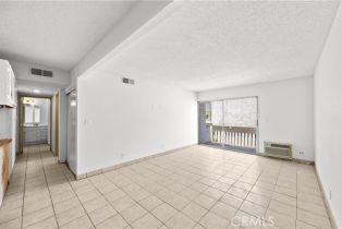 Condominium, 18620 Hatteras st, Tarzana, CA 91356 - 2