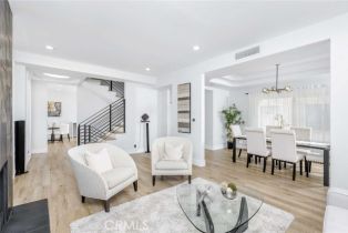 Townhouse, 5923 Etiwanda ave, Tarzana, CA 91356 - 2