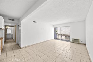 Condominium, 18620 Hatteras st, Tarzana, CA 91356 - 2