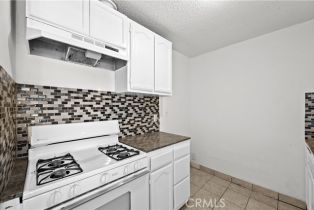 Condominium, 18620 Hatteras st, Tarzana, CA 91356 - 5