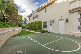 Single Family Residence, 3724 Winford dr, Tarzana, CA 91356 - 52