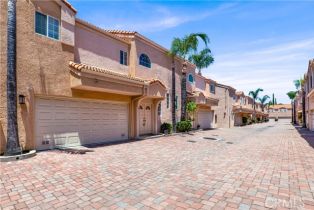 Townhouse, 5200 White Oak ave, Encino, CA 91316 - 2