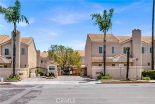 Residential Lease, 5200 White Oak AVE, Encino, CA  Encino, CA 91316