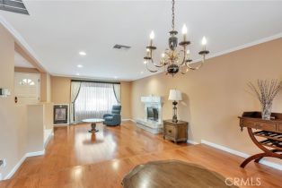 Single Family Residence, 10251 Glade ave, Chatsworth, CA 91311 - 11