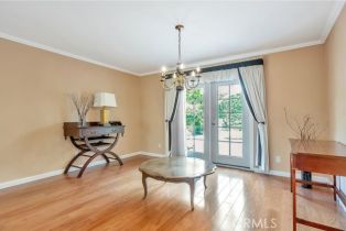 Single Family Residence, 10251 Glade ave, Chatsworth, CA 91311 - 13