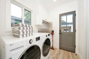 Single Family Residence, 15440 Varden st, Sherman Oaks, CA 91403 - 19