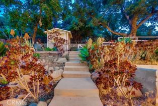 Single Family Residence, 9733 Kentland ave, Chatsworth, CA 91311 - 49