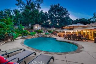 Single Family Residence, 9733 Kentland ave, Chatsworth, CA 91311 - 5