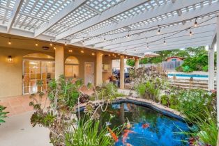 Single Family Residence, 9733 Kentland ave, Chatsworth, CA 91311 - 9