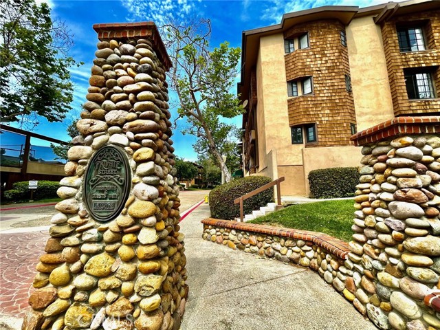 Townhouse, 8840 Villa La Jolla dr, La Jolla, CA 92037 - 1