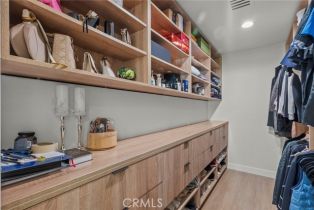 Single Family Residence, 16810 Adlon Road, Encino, CA 91436 - 34