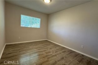 Single Family Residence, 10523 Hayvenhurst ave, Granada Hills, CA 91344 - 11