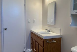 Single Family Residence, 10523 Hayvenhurst ave, Granada Hills, CA 91344 - 15