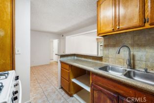 Condominium, 18620 Hatteras st, Tarzana, CA 91356 - 5