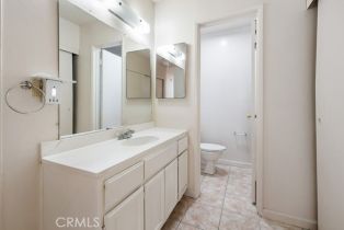 Condominium, 18620 Hatteras st, Tarzana, CA 91356 - 9