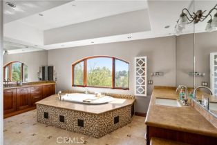 Single Family Residence, 24410 Mulholland, Calabasas, CA 91302 - 19