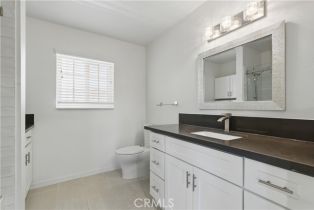 Condominium, 11445 Moorpark st, Studio City, CA 91602 - 15