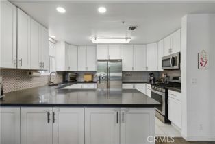 Condominium, 11445 Moorpark st, Studio City, CA 91602 - 6