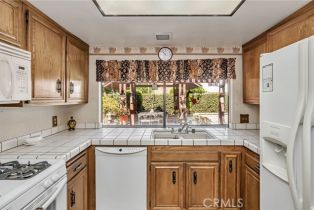 Single Family Residence, 9939 Hanna ave, Chatsworth, CA 91311 - 11