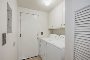 Single Family Residence, 9939 Hanna ave, Chatsworth, CA 91311 - 34