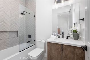 Single Family Residence, 14602 Morrison st, Sherman Oaks, CA 91403 - 4