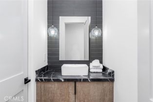 Single Family Residence, 14602 Morrison st, Sherman Oaks, CA 91403 - 7