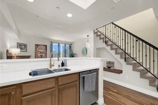 Condominium, 5753 White Oak ave, Encino, CA 91316 - 6