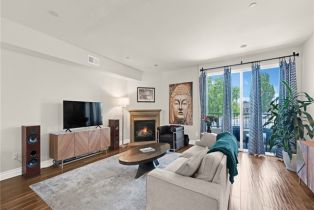 Condominium, 5753 White Oak ave, Encino, CA 91316 - 9