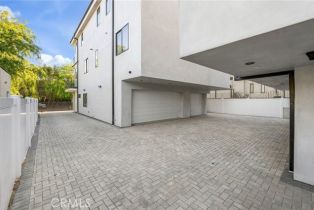 Townhouse, 14525 Weddington st, Sherman Oaks, CA 91411 - 14