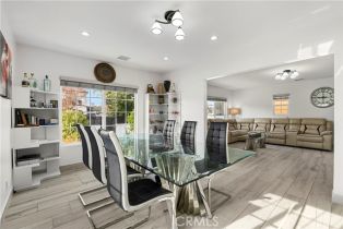 Single Family Residence, 5030 Newcastle ave, Encino, CA 91316 - 4