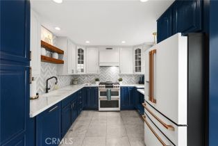 Condominium, 9403 Via Yolanda, Burbank, CA 91504 - 9