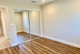 Single Family Residence, 17223 Kingsbury st, Granada Hills, CA 91344 - 31