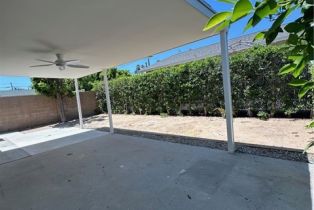 Single Family Residence, 17223 Kingsbury st, Granada Hills, CA 91344 - 32