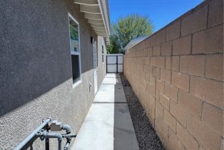 Single Family Residence, 17223 Kingsbury st, Granada Hills, CA 91344 - 36