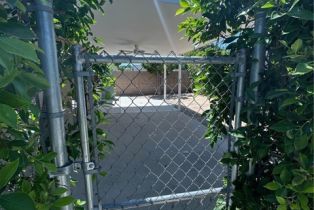 Single Family Residence, 17223 Kingsbury st, Granada Hills, CA 91344 - 38