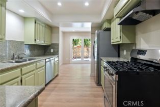 Townhouse, 18850 Hatteras st, Tarzana, CA 91356 - 12