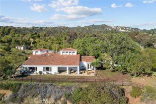Single Family Residence, 25174 Mulholland hwy, Calabasas, CA 91302 - 55