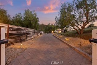 Single Family Residence, 25174 Mulholland hwy, Calabasas, CA 91302 - 63