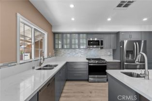 Single Family Residence, 15711 Hiawatha st, Granada Hills, CA 91344 - 11