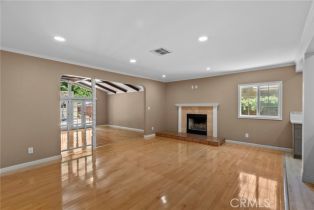 Single Family Residence, 15711 Hiawatha st, Granada Hills, CA 91344 - 16