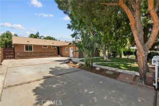 Single Family Residence, 15711 Hiawatha st, Granada Hills, CA 91344 - 4