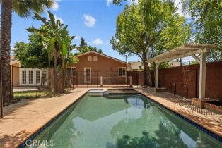 Single Family Residence, 15711 Hiawatha st, Granada Hills, CA 91344 - 40