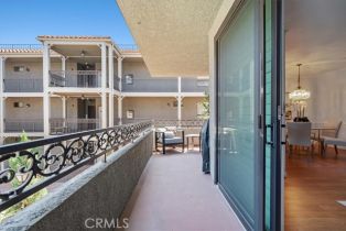 Condominium, 14844 Dickens st, Sherman Oaks, CA 91403 - 6