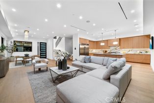 Single Family Residence, 5945 Hesperia ave, Encino, CA 91316 - 4