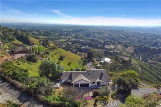 Single Family Residence, 3315 Red Mountain Heights dr, Fallbrook, CA 92028 - 5