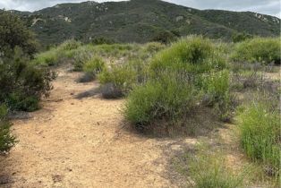 , 0 Hombre ln, Murrieta, CA 92562 - 8